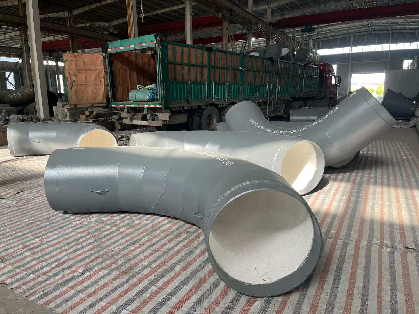 渭南市双金属耐磨管高铬合金耐磨管 - 价格